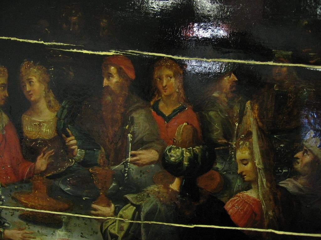 Фото в процессе реставрации