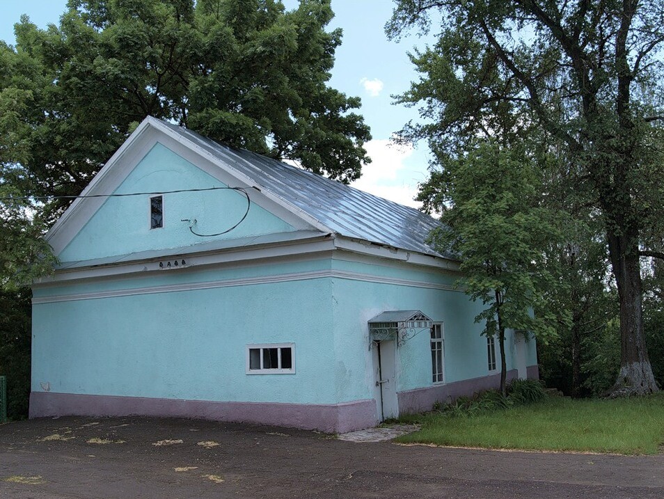 Людская. Здесь Фет жил, когда перестраивался главный усадебный дом 1974452.JPG